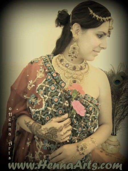 Indian wedding dresses lehenga choli bridal sari casual kurta turban 