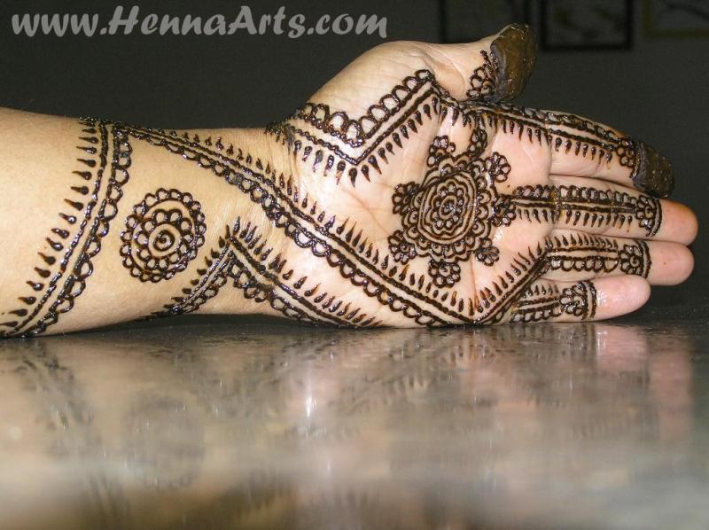 Henna body art, Arabic henna designs