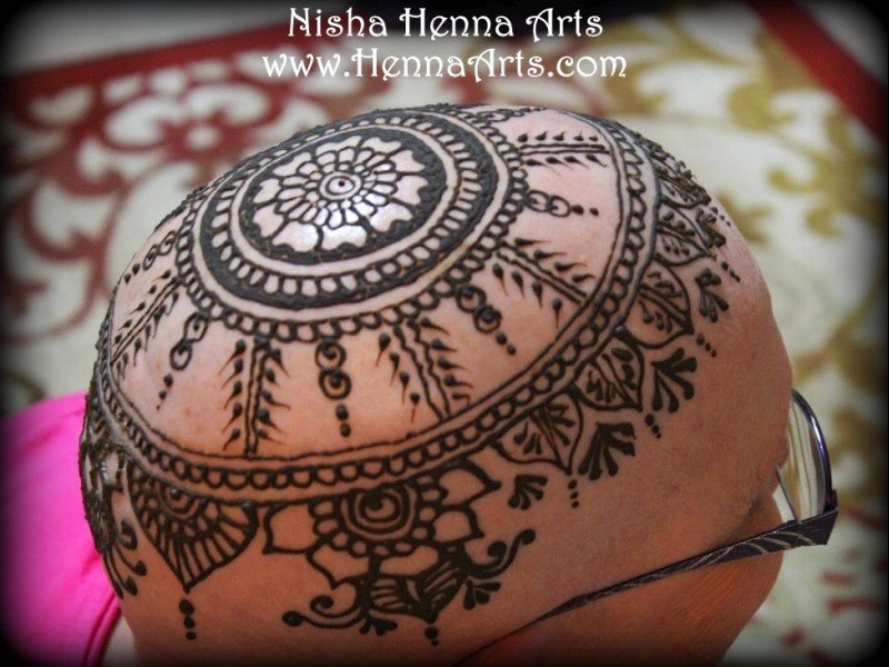 Henna crown elegant design