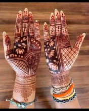 Natural Henna color is bright maroon